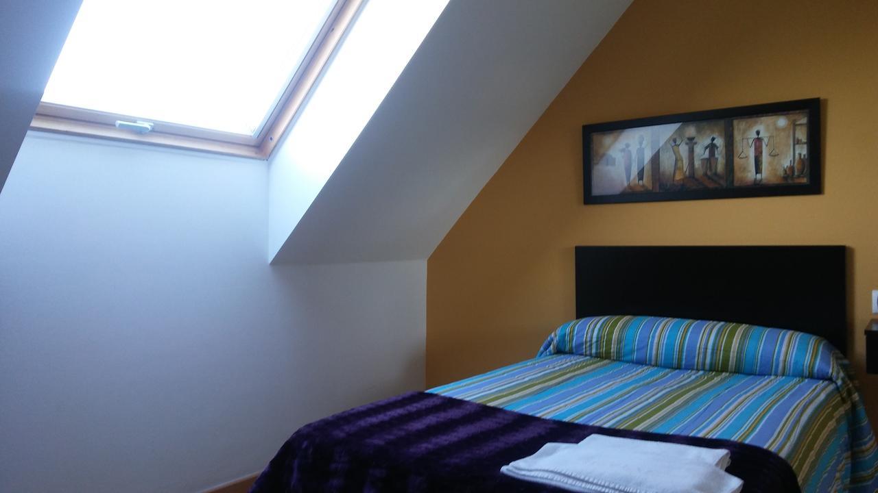 Hostal Restaurante Vial Ourense Bagian luar foto