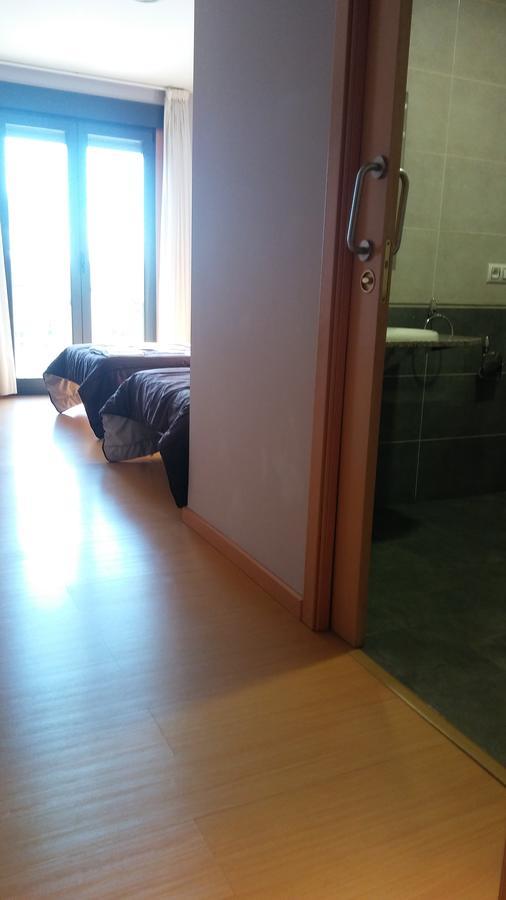 Hostal Restaurante Vial Ourense Bagian luar foto