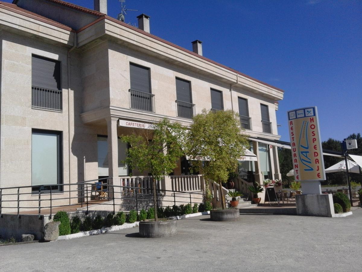 Hostal Restaurante Vial Ourense Bagian luar foto